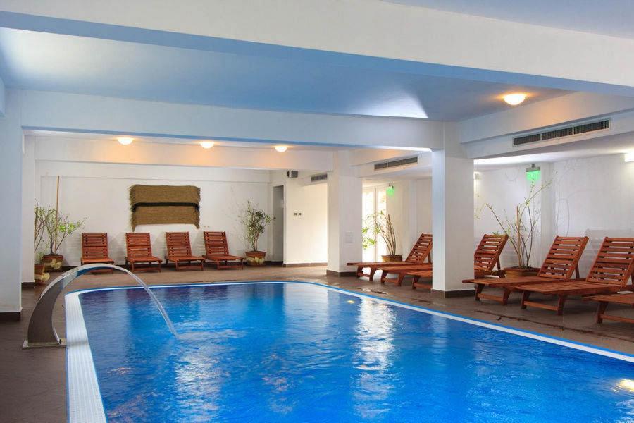 Hotel Domnitei Călimăneşti Bagian luar foto