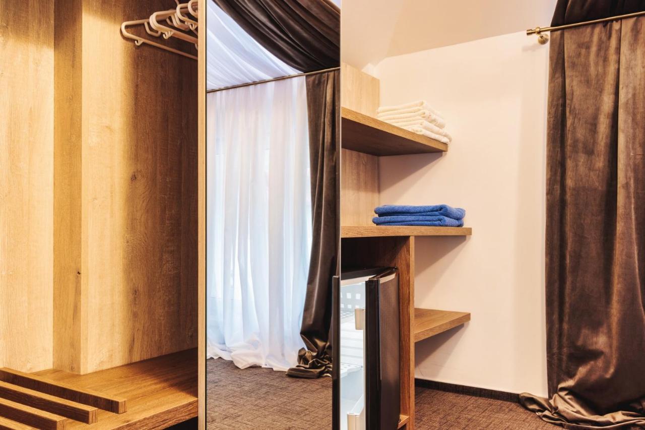 Hotel Domnitei Călimăneşti Bagian luar foto
