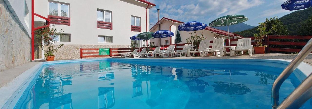 Hotel Domnitei Călimăneşti Bagian luar foto