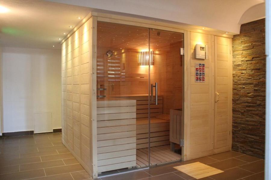 Hotel Domnitei Călimăneşti Bagian luar foto