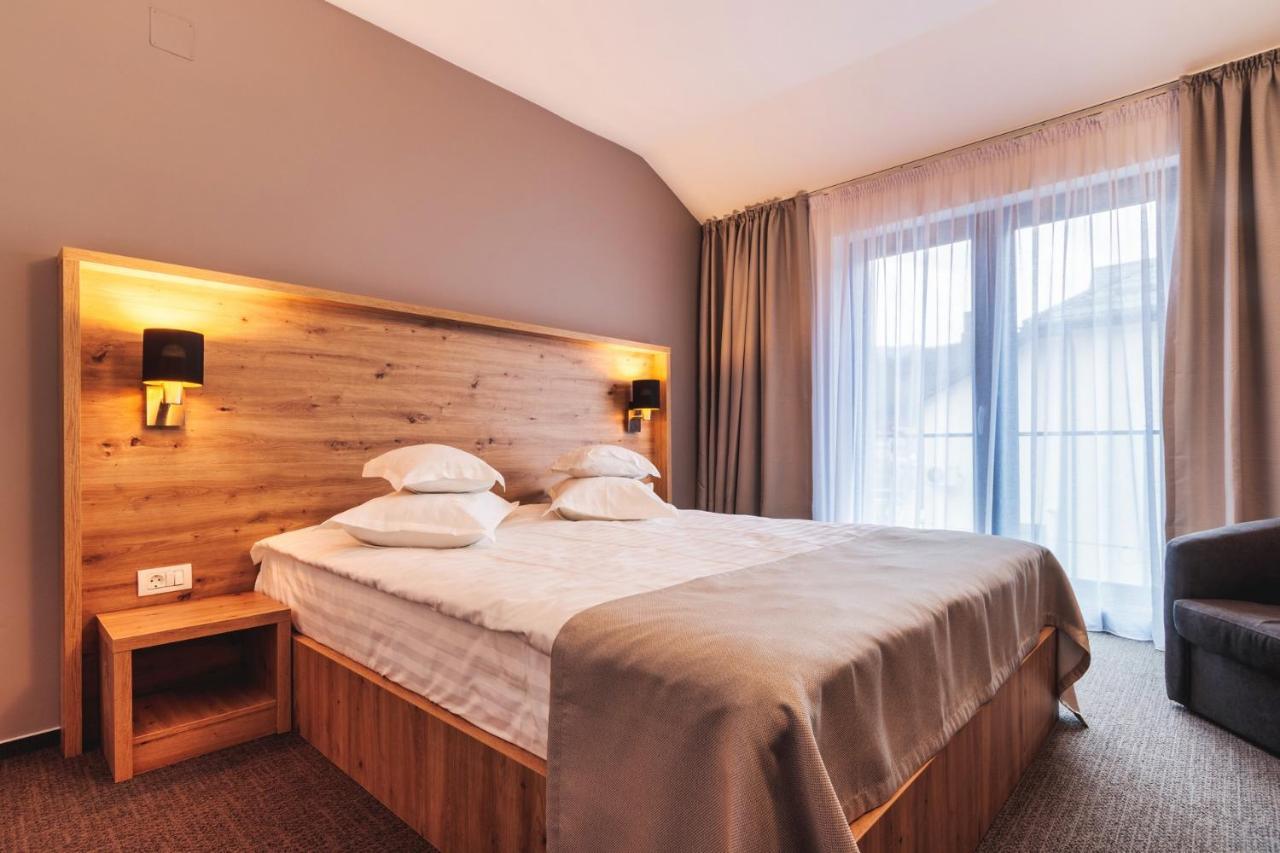 Hotel Domnitei Călimăneşti Bagian luar foto