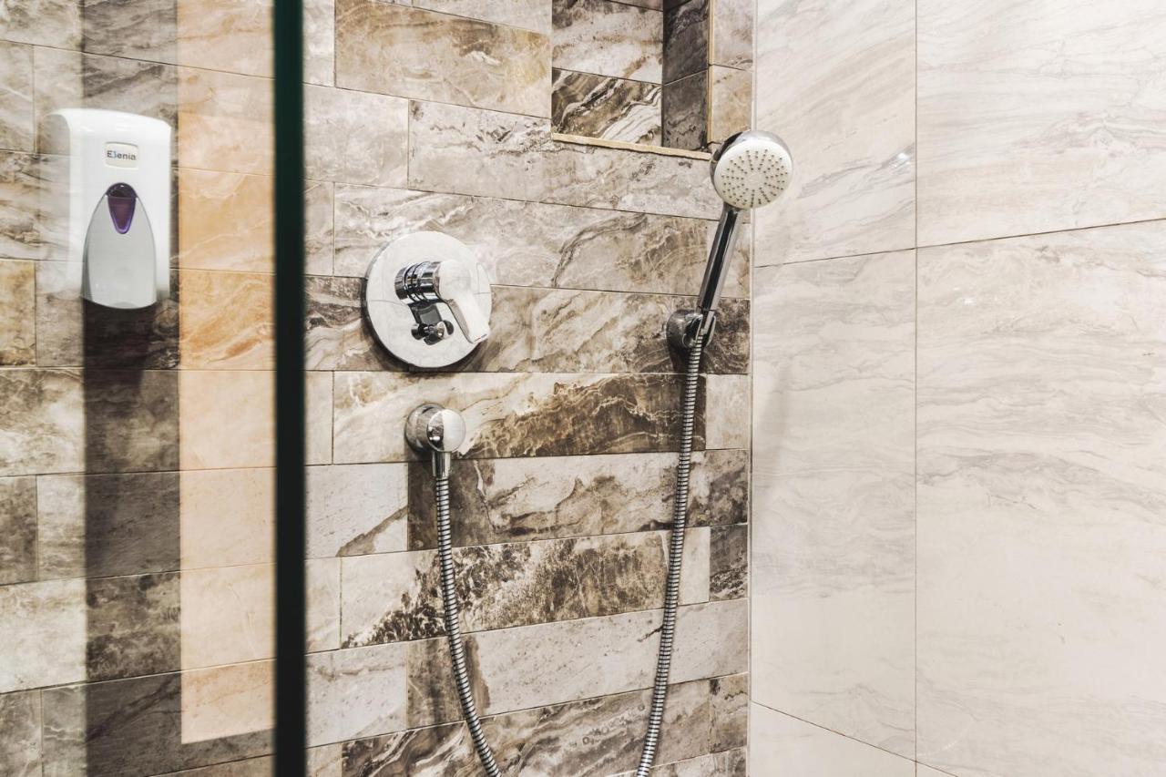 Hotel Domnitei Călimăneşti Bagian luar foto